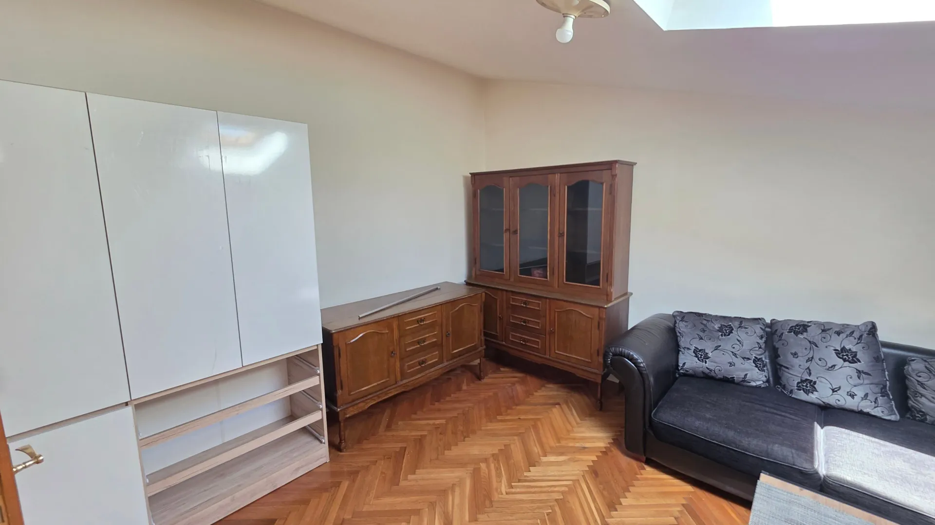 Rent, studio apartment, 25m², Stara Varoš, Podgorica