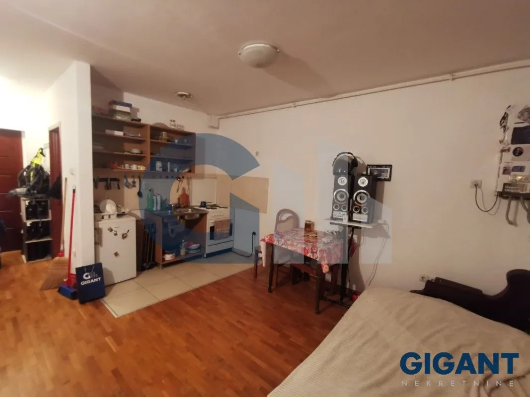 Prodaja, jednosoban stan, 30m², Kluz, Zvezdara Sve Podlokacije