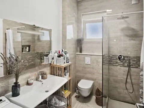 Rent, two bedroom apartment, 100m², Donja Lastva, Tivat - image 23