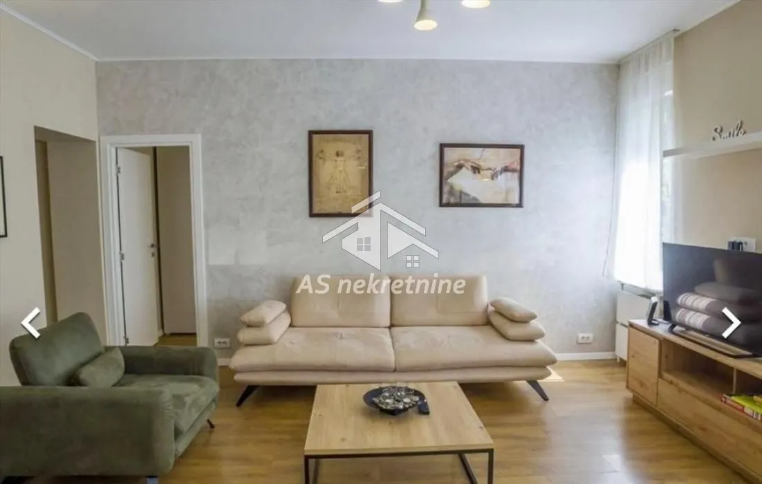 Izdavanje, dvosoban stan, 68m², Kalenić Pijaca, Vračar Sve Podlokacije