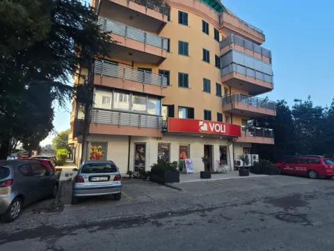 Izdavanje, dvosoban stan, 64m², Gorica C, Podgorica - image 16