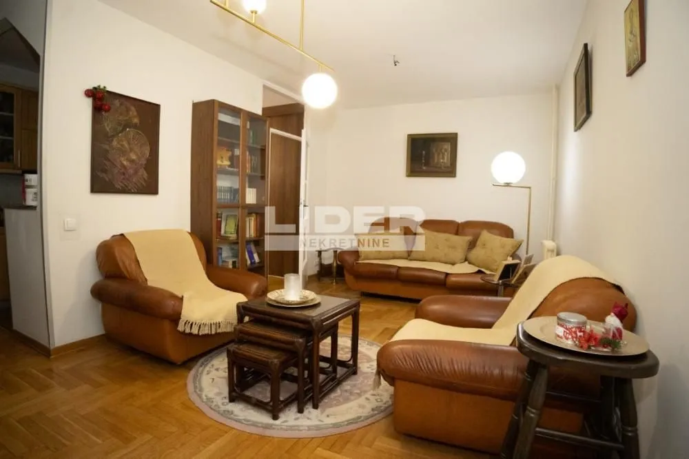 Prodaja, dvosoban stan, 74m², Novi Beograd Blok 63, Novi Beograd Sve Podlokacije