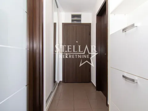 Rent, one bedroom apartment, 42m², Blok 9, Podgorica - image 9
