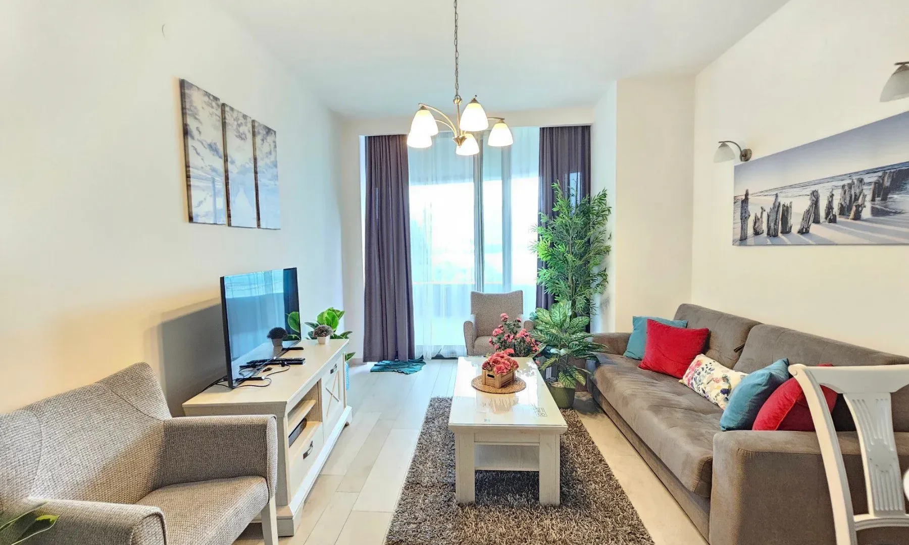 Izdavanje, jednosoban stan, 57m², Budva, Crna Gora