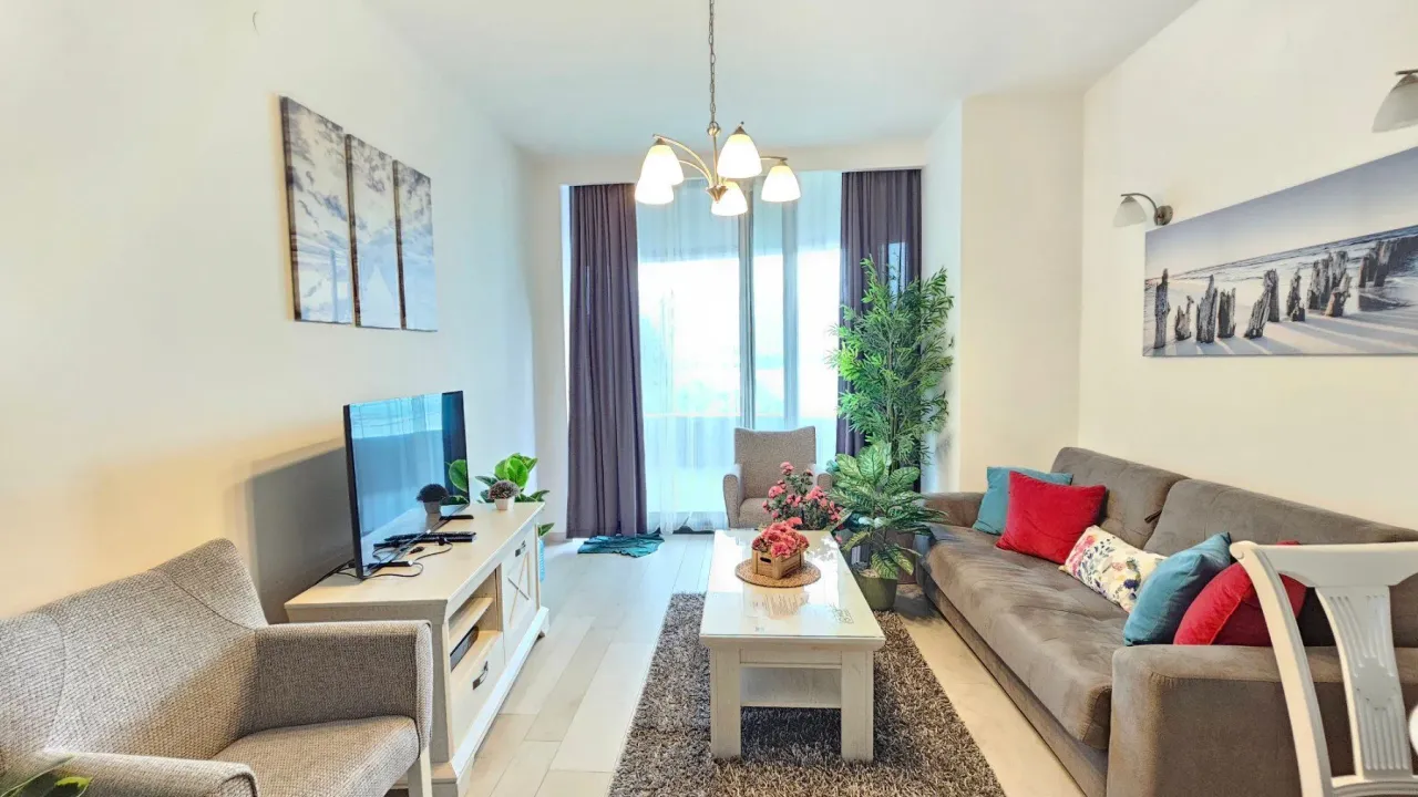Izdavanje, jednosoban stan, 57m², Budva, Crna Gora