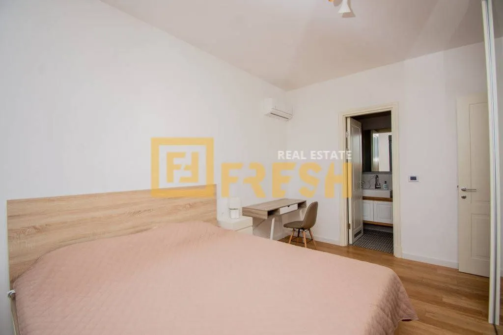 Izdavanje, trosoban stan, 95m², City Kvart, Podgorica