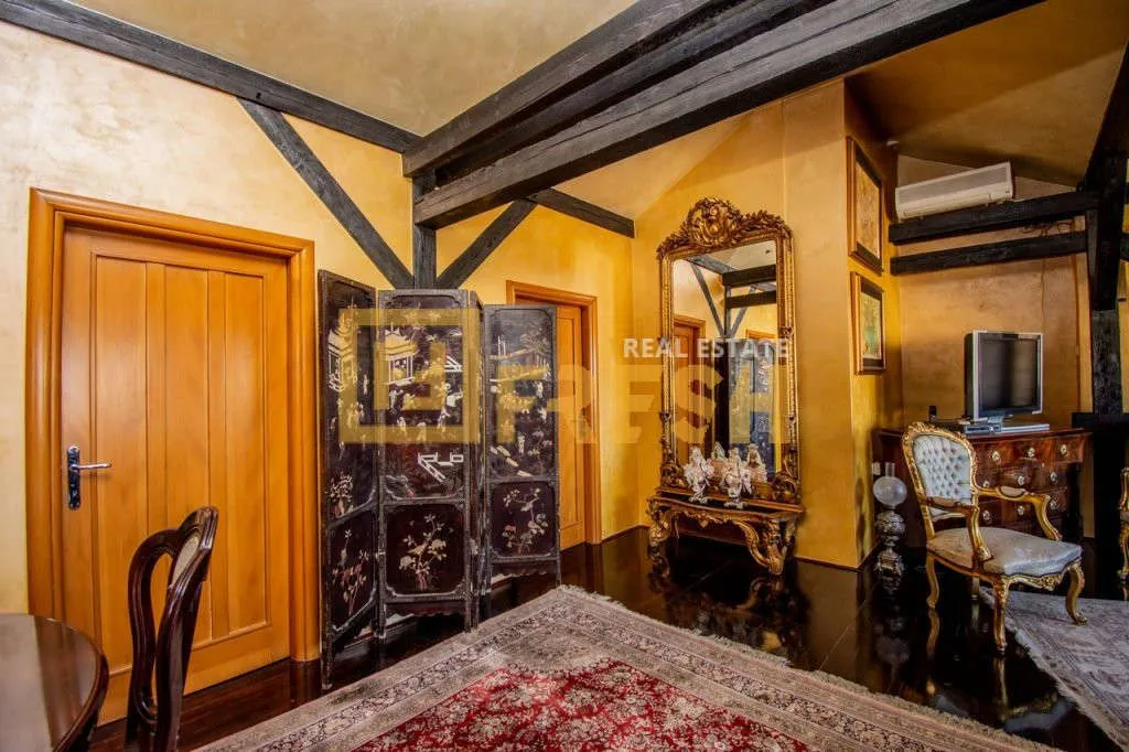 Prodaja, dvosoban stan, 120m², Centar, Podgorica