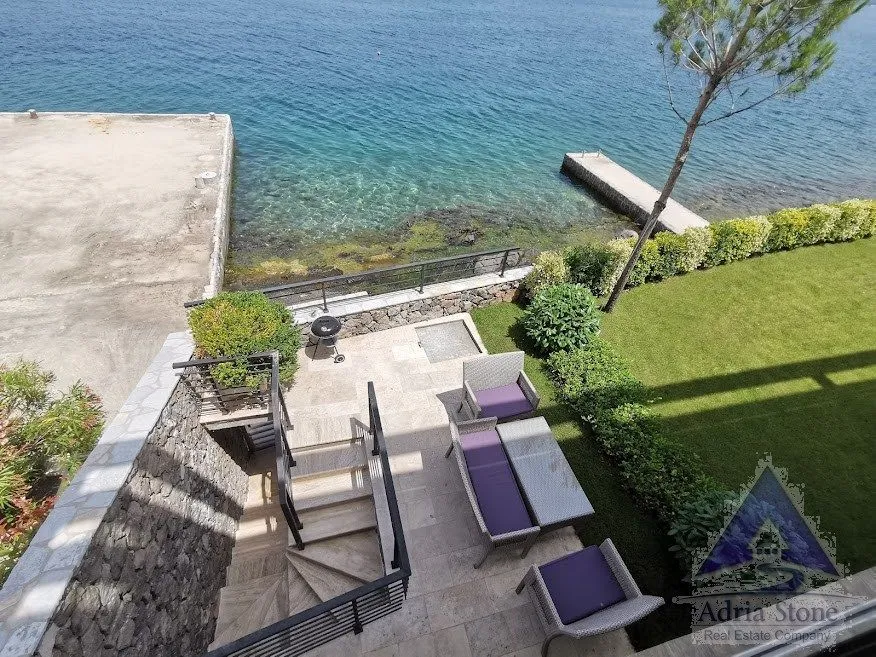 Prodaja, kuća, 185m², Krašići, Tivat