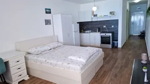 Prodaja, jednosoban stan, 50m², Pinješ, Ulcinj - image 3