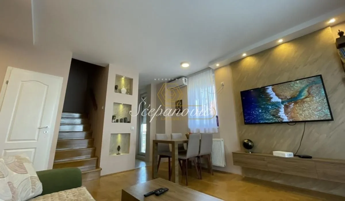 Prodaja, trosoban stan, 65m², Novo naselje, Novi Sad