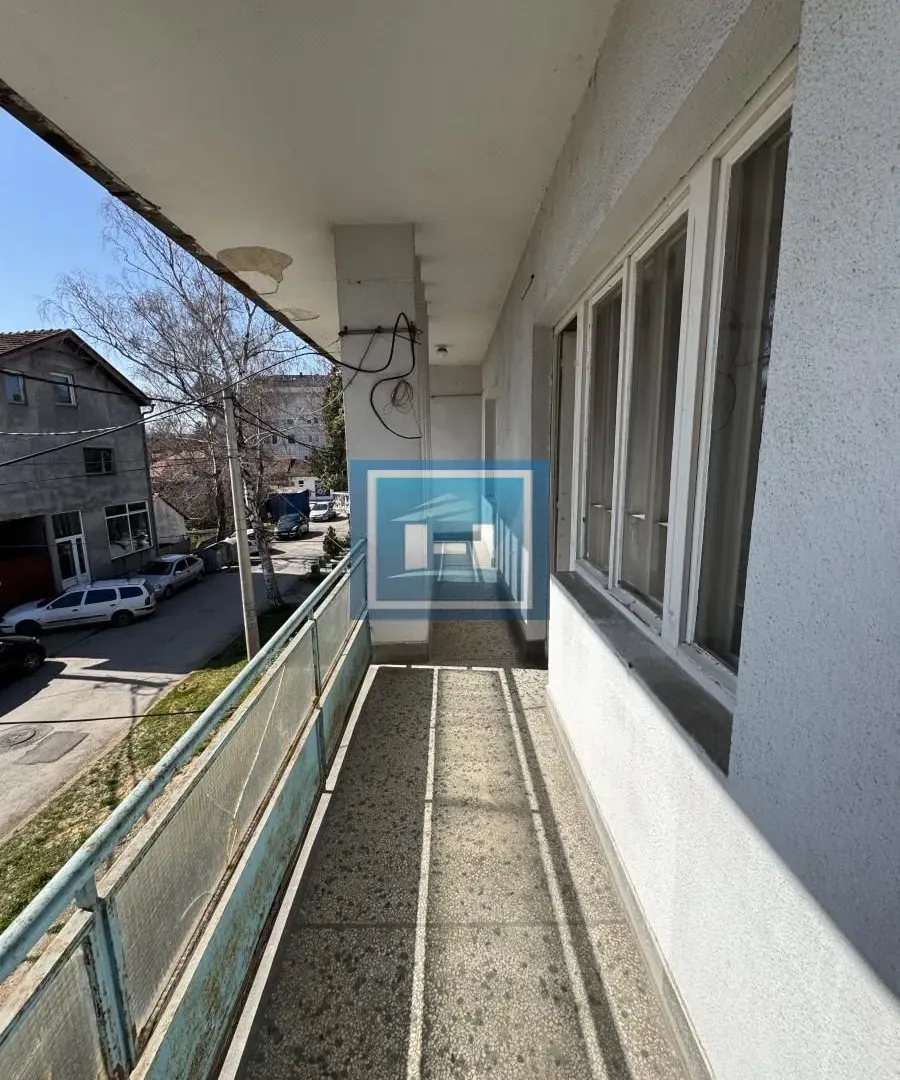Prodaja, trosoban stan, 77m², Centar, Ćuprija
