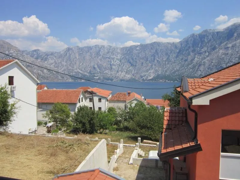 Prodaja, kuća, 180m², Kotor, Crna Gora
