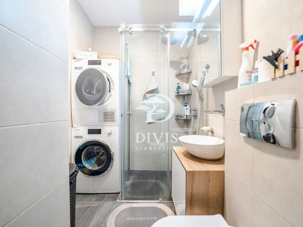 Prodaja, četvorosoban stan, 71m², Dorćol Sve Podlokacije, Beograd