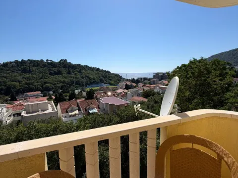 Sale, one bedroom apartment, 48m², Petrovac, Budva - image 2