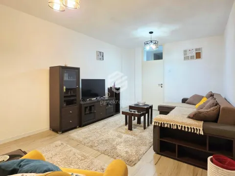 Izdavanje, dvosoban stan, 100m², Preko Morače, Podgorica - image 4