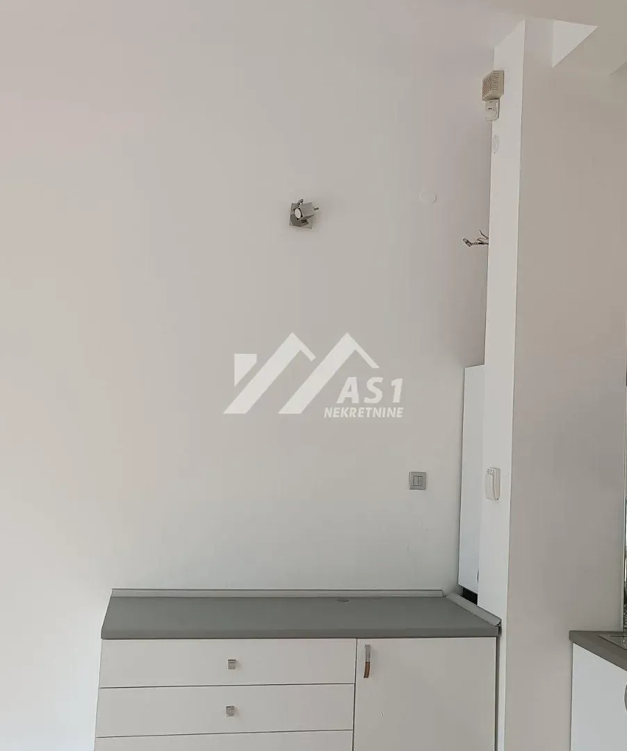 Prodaja, dvosoban stan, 69m², Grbavica, Novi Sad Sve Podlokacije