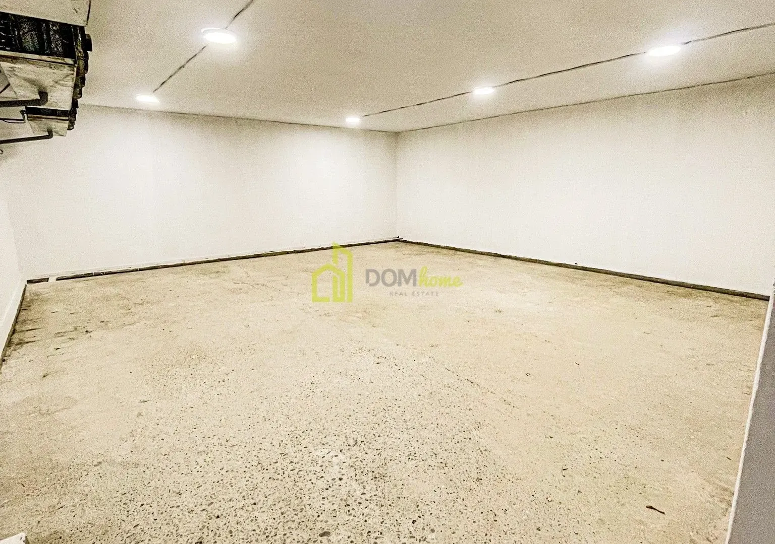 Rent, office space, 630m², Farmaci, Podgorica