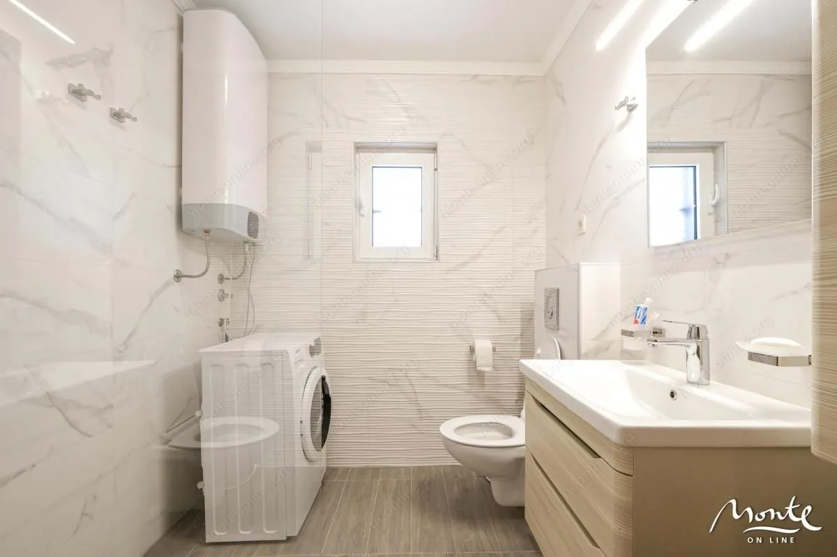 Prodaja, kuća, 204m², Herceg Novi, Crna Gora