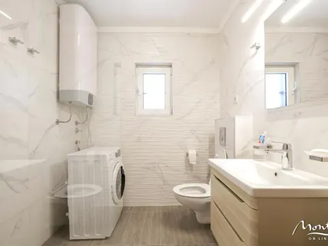 Prodaja, kuća, 204m², Herceg Novi, Crna Gora - image 10