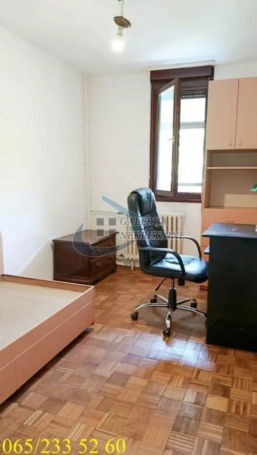 Rent, three bedroom apartment, 78m², Čukarica, Beograd