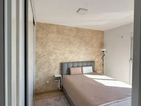 Sale, one bedroom apartment, 44m², City Kvart, Podgorica - image 5