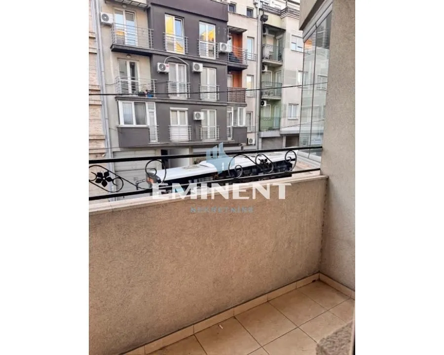 Izdavanje, trosoban stan, 67m², Lekino Brdo, Voždovac Sve Podlokacije