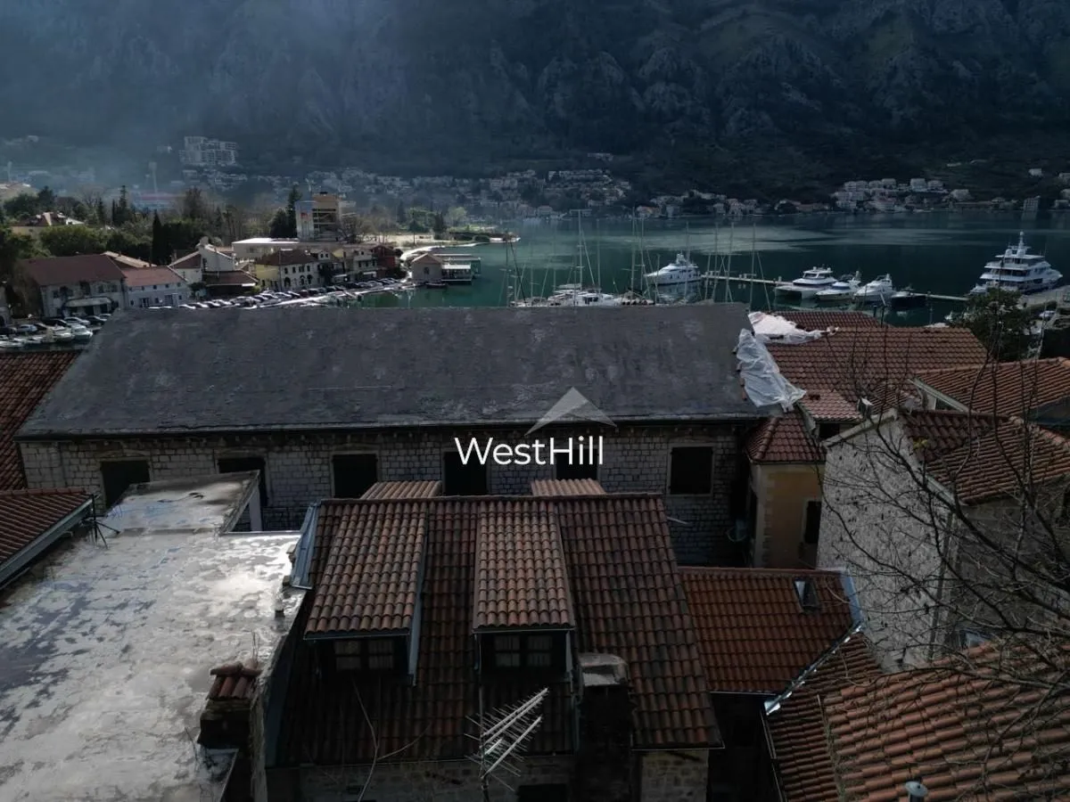 Sale, house, 200m², Kotor, Crna Gora