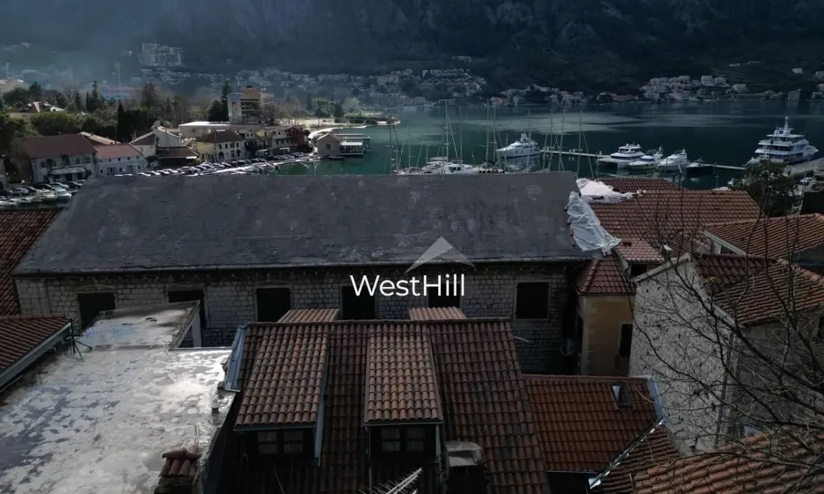 Sale, house, 200m², Kotor, Crna Gora