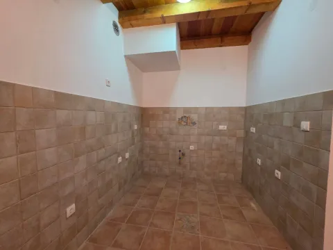 Sale, three bedroom apartment, 94m², Budva, Crna Gora - image 24