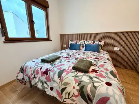 Rent, two bedroom apartment, 63m², Kava, Tivat - image 10
