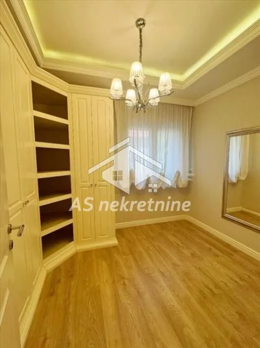 Rent, apartment, 215m², Savski Venac, Beograd