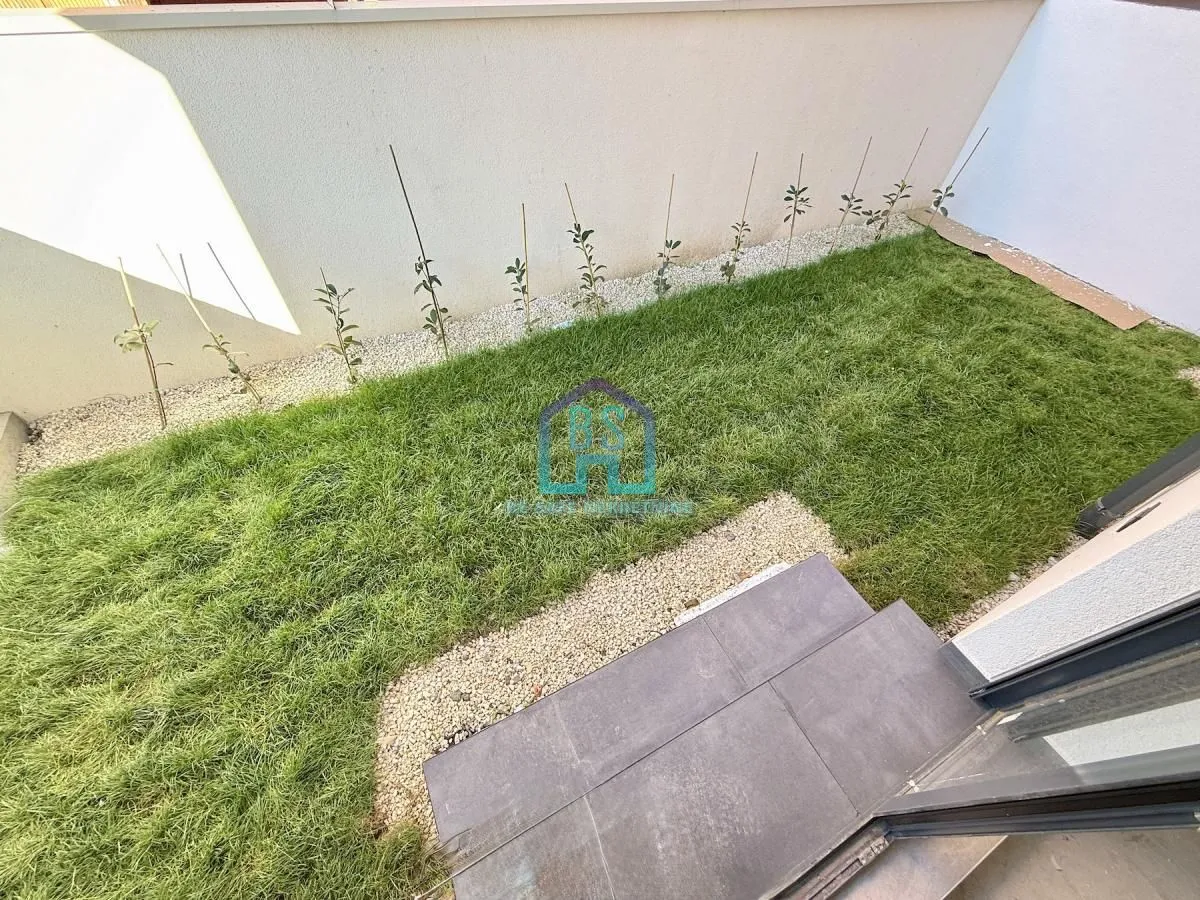 Prodaja, stan, 108m², Vidovdansko naselje, Novi Sad Sve Podlokacije