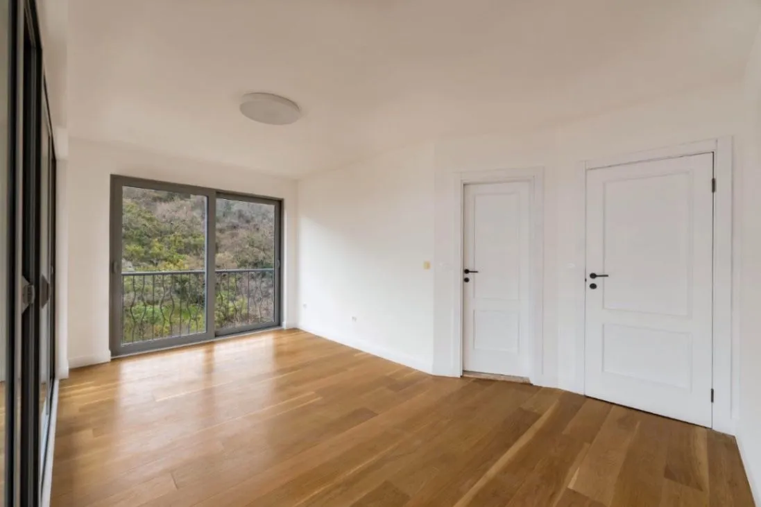 Sale, three bedroom apartment, 160m², Pržno, Budva