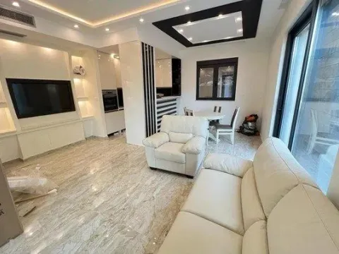 Sale, apartment, 84m², Centar, Budva - image 1
