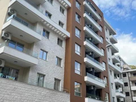 Sale, apartment, 55m², Bečići, Budva - image 2
