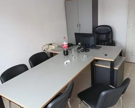 Rent, office space, 400m², Novi Banovci, Stara Pazova - image 2