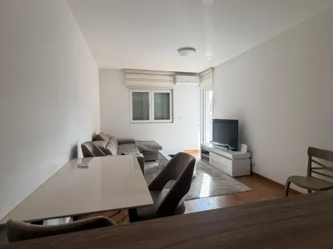 Prodaja, jednosoban stan, 45m², New City, Podgorica - image 7