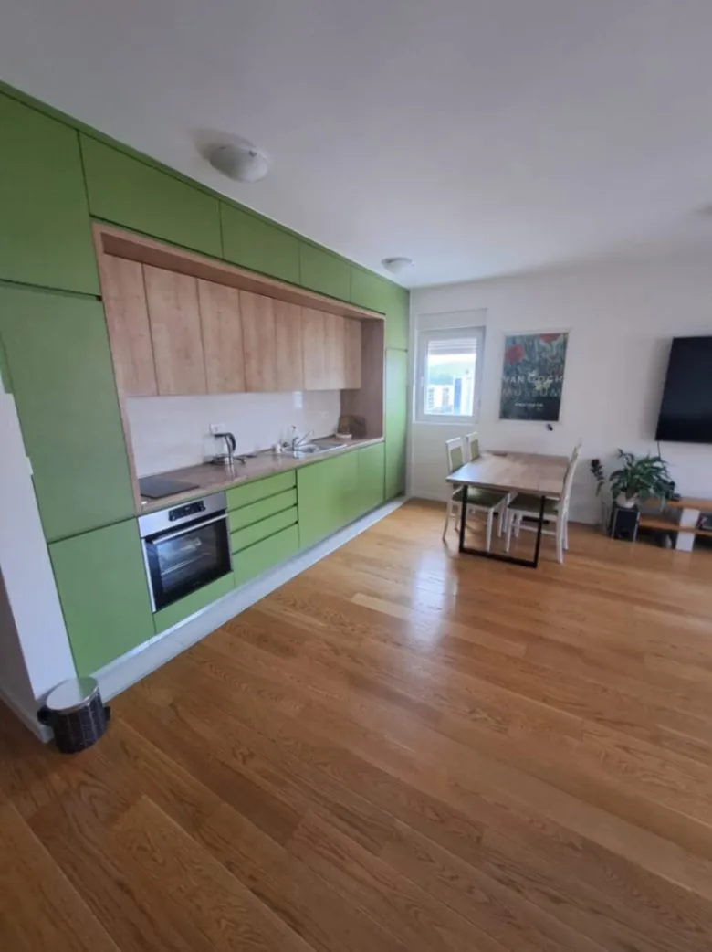 Rent, three bedroom apartment, 105m², Central Point, Podgorica