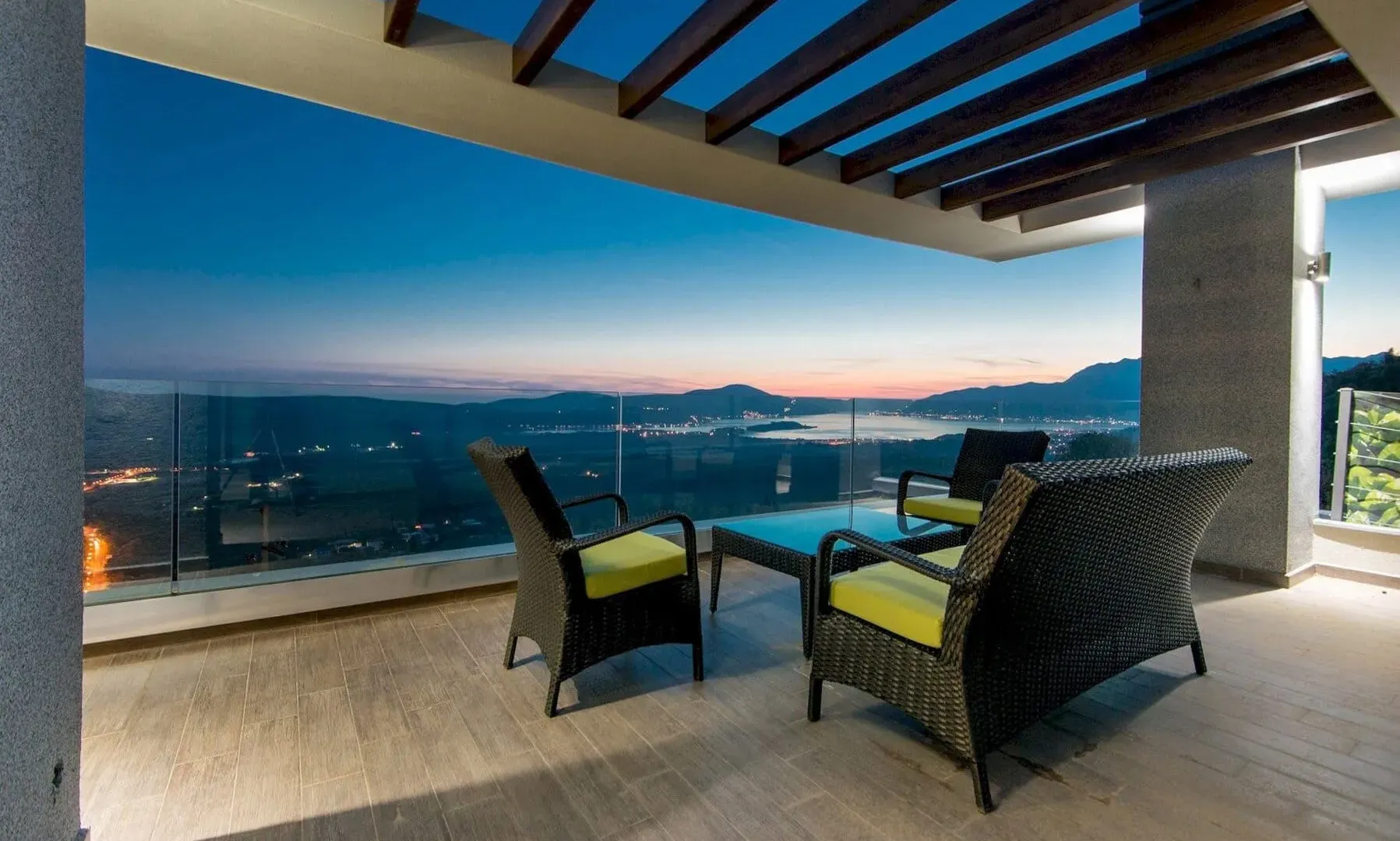 Prodaja, kuća, 310m², Kavač, Kotor