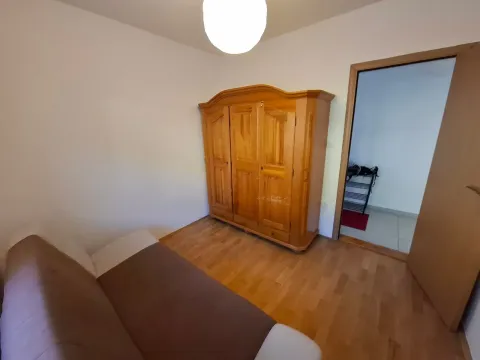 Izdavanje, dvosoban stan, 70m², Radanovići, Kotor - image 9
