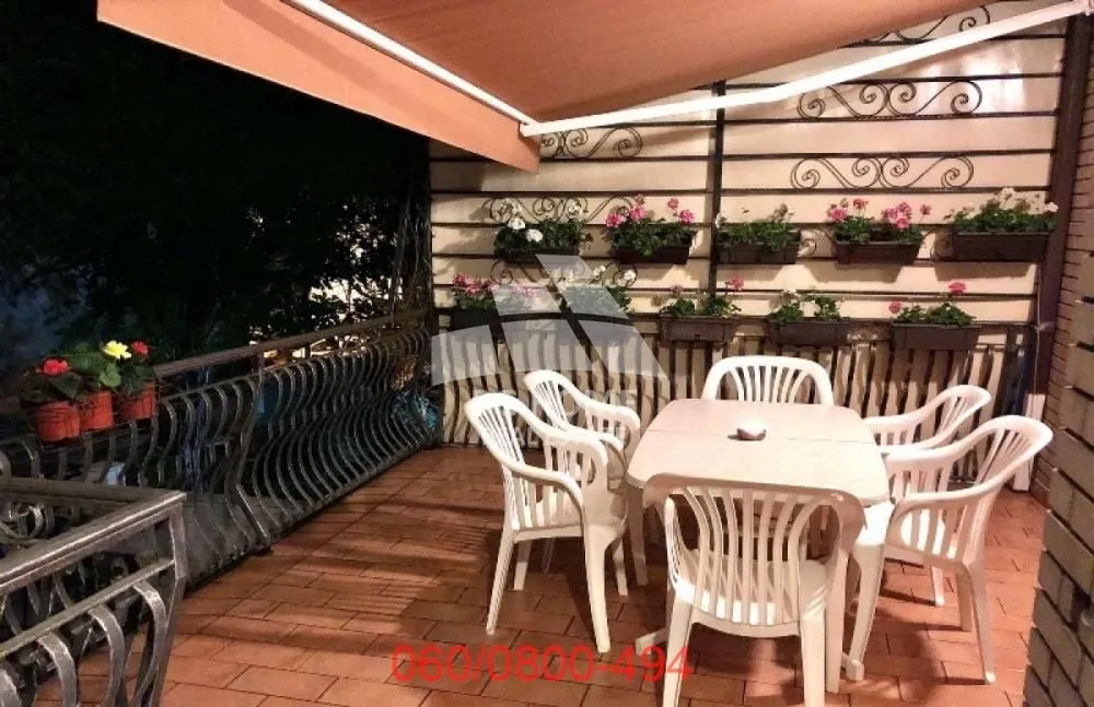 Prodaja, kuća, 364m², Banovo Brdo, Beograd