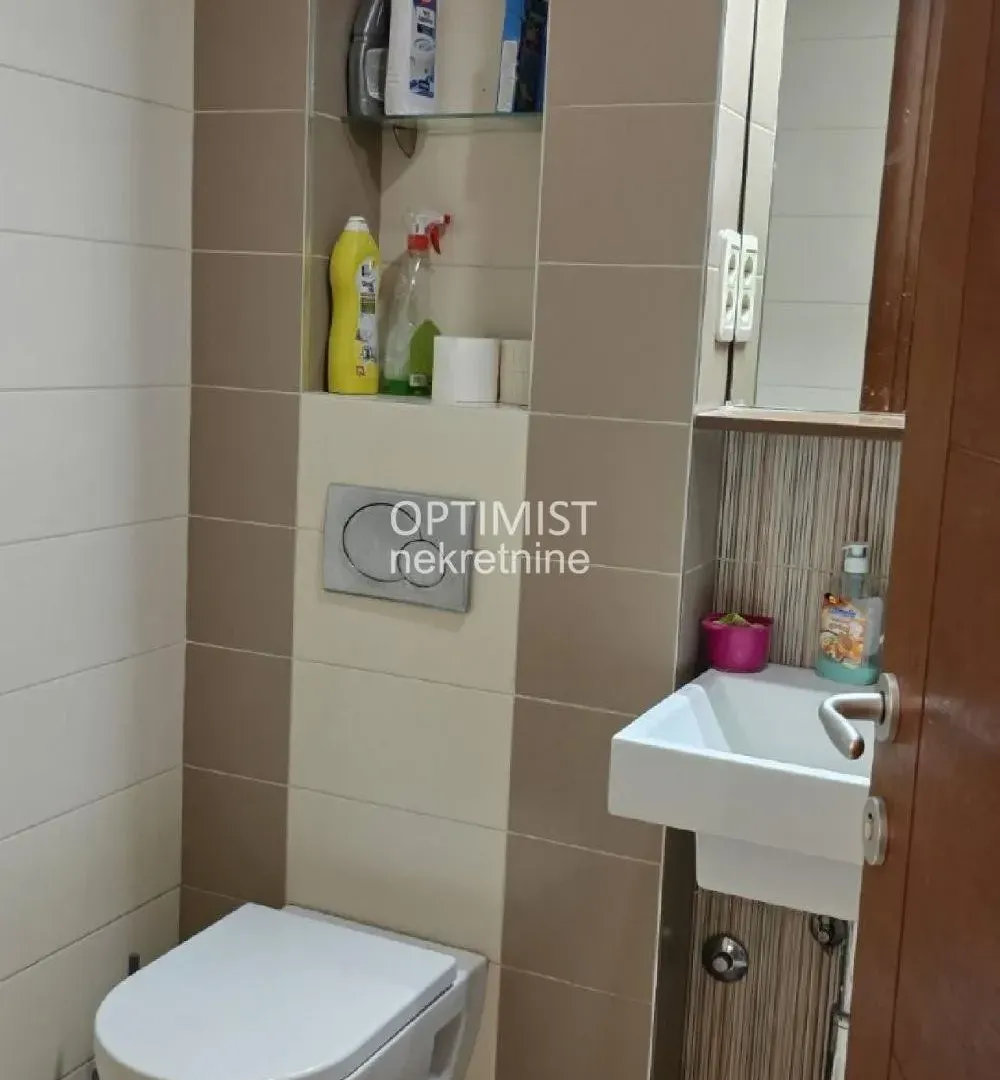 Sale, four bedroom apartment, 124m², Voždovac Sve Podlokacije, Beograd
