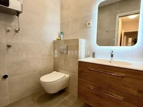 Rent, two bedroom apartment, 75m², Preko Morače, Podgorica - image 12