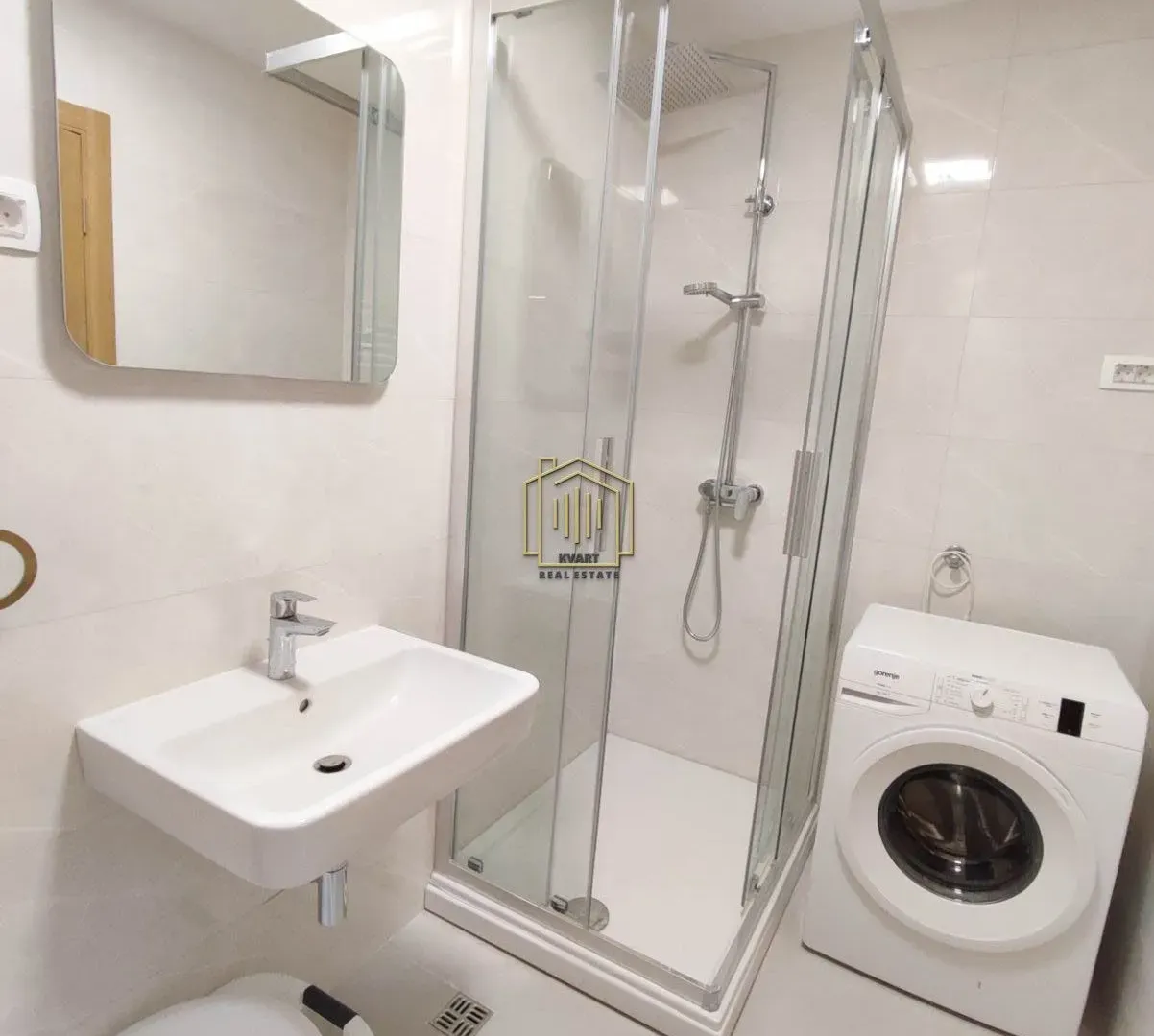 Izdavanje, jednosoban stan, 45m², New City, Podgorica