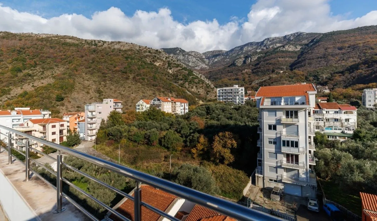 Prodaja, trosoban stan, Bečići, Budva