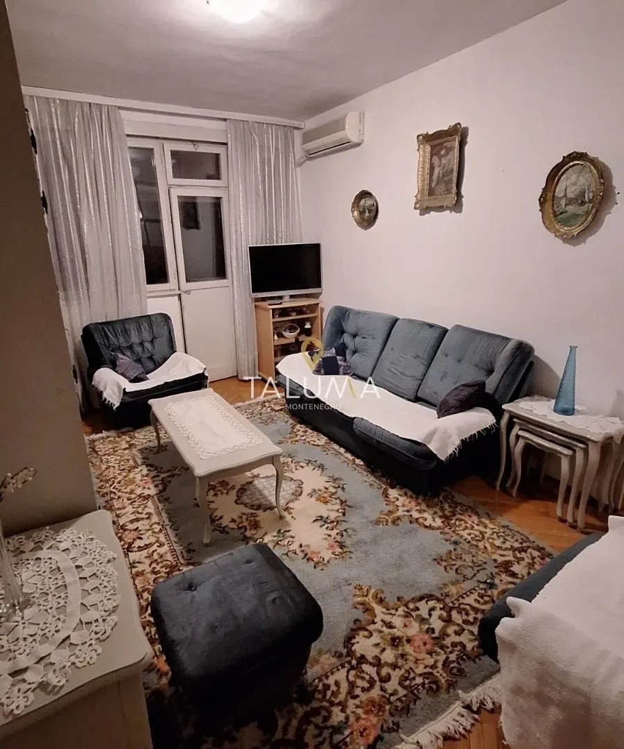 Izdavanje, jednosoban stan, 43m², Preko Morače, Podgorica