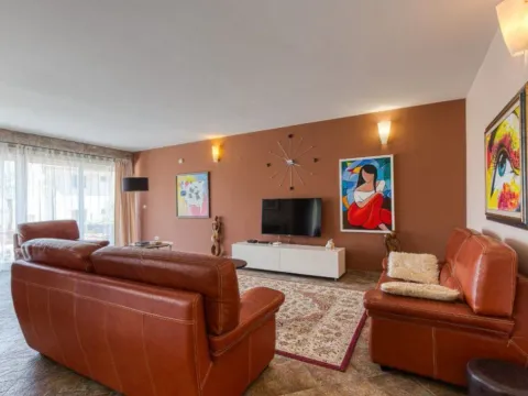 Sale, house, 495m², Bečići, Budva - image 13