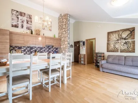 Prodaja, dvosoban stan, 83m², Prčanj, Kotor - image 6