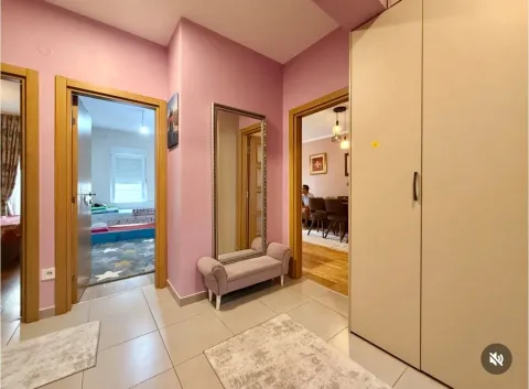 Prodaja, dvosoban stan, 68m², Stari Aerodrom, Podgorica - image 10