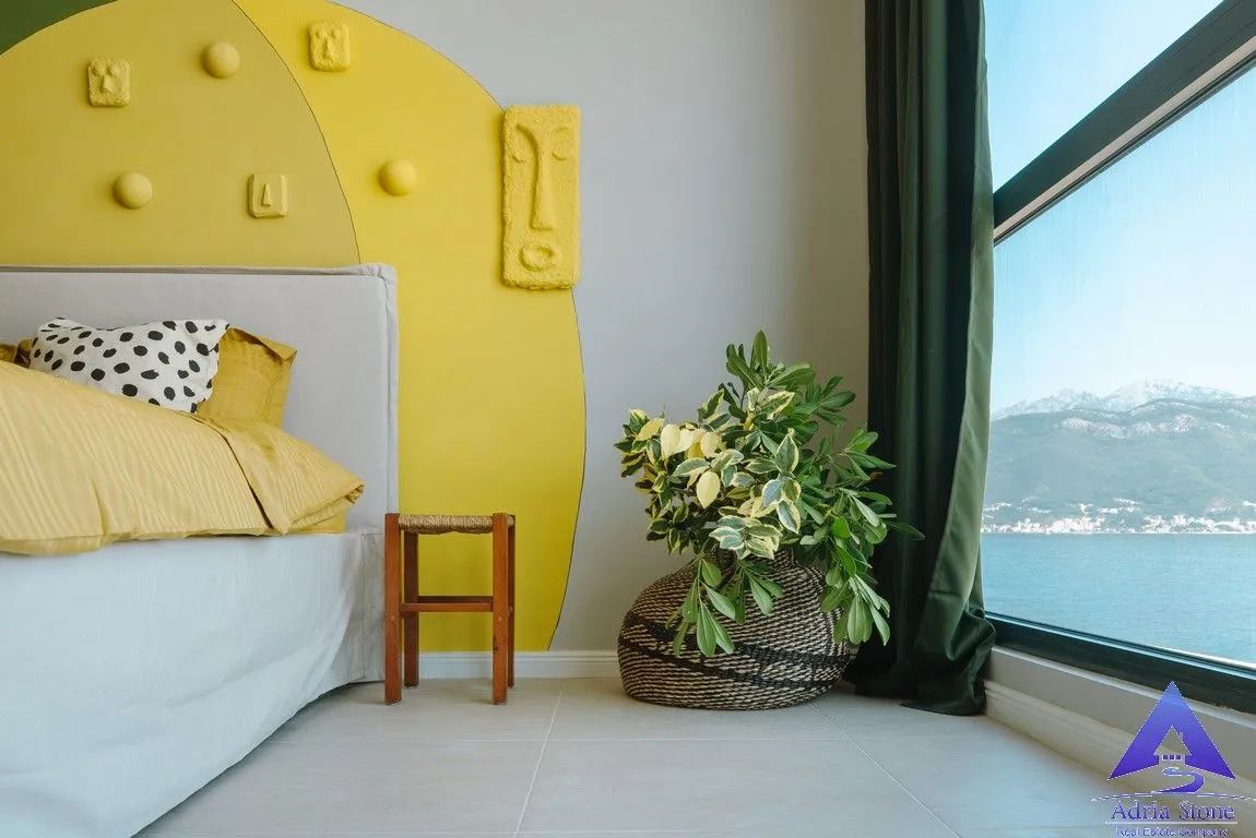 Prodaja, kuća, 200m², Krašići, Tivat